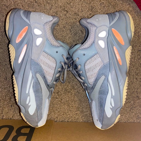 2019 YEEZY BOOST 700 INERTIA - Picture 4 of 9